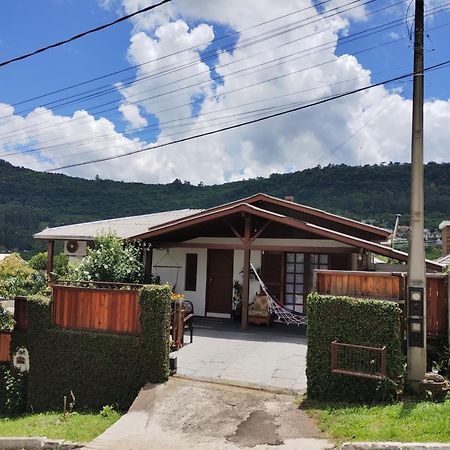 Casa Da Família De Gramado Vila Exterior foto